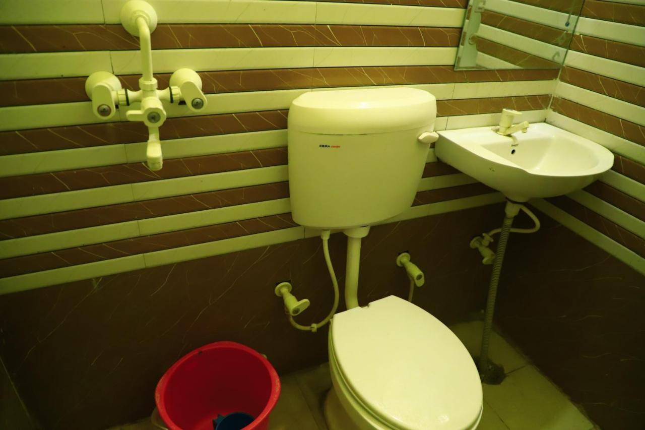 Shivraj Homestay Mathura Bagian luar foto