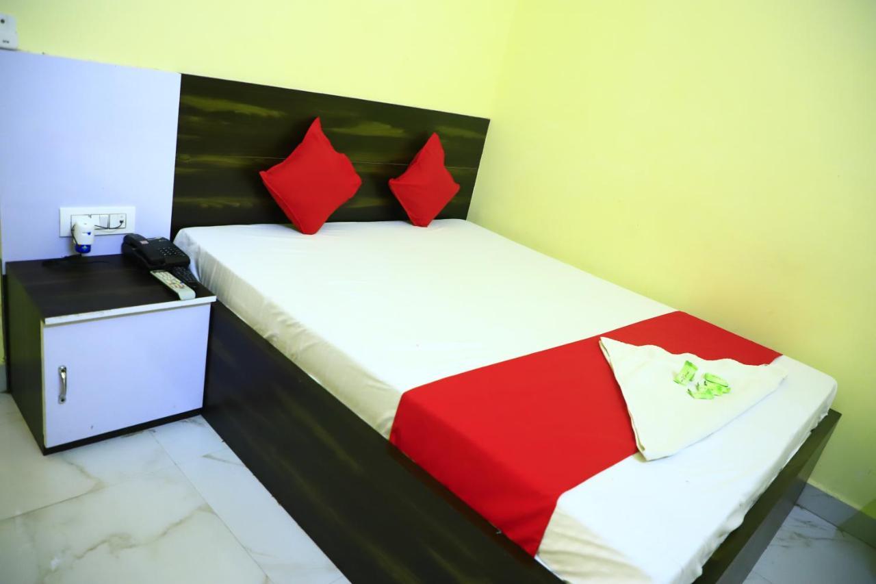 Shivraj Homestay Mathura Bagian luar foto