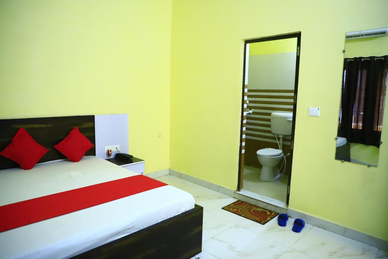 Shivraj Homestay Mathura Bagian luar foto