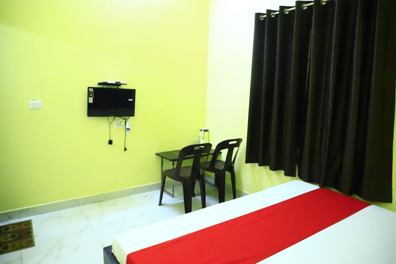 Shivraj Homestay Mathura Bagian luar foto