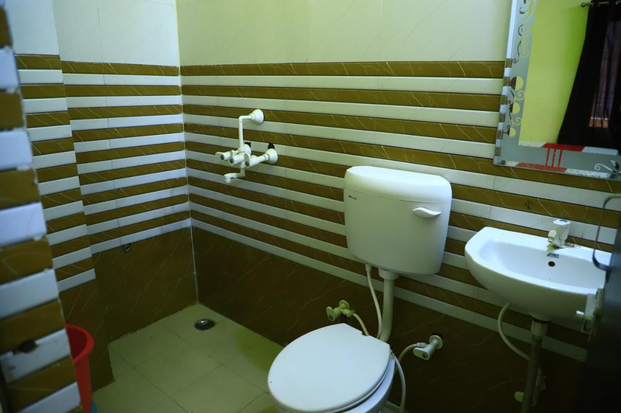 Shivraj Homestay Mathura Bagian luar foto