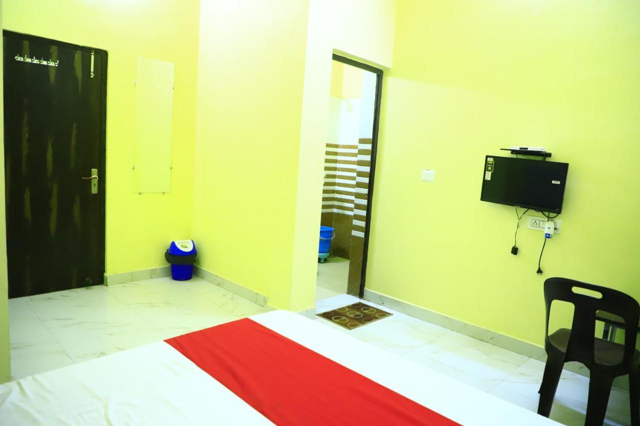 Shivraj Homestay Mathura Bagian luar foto