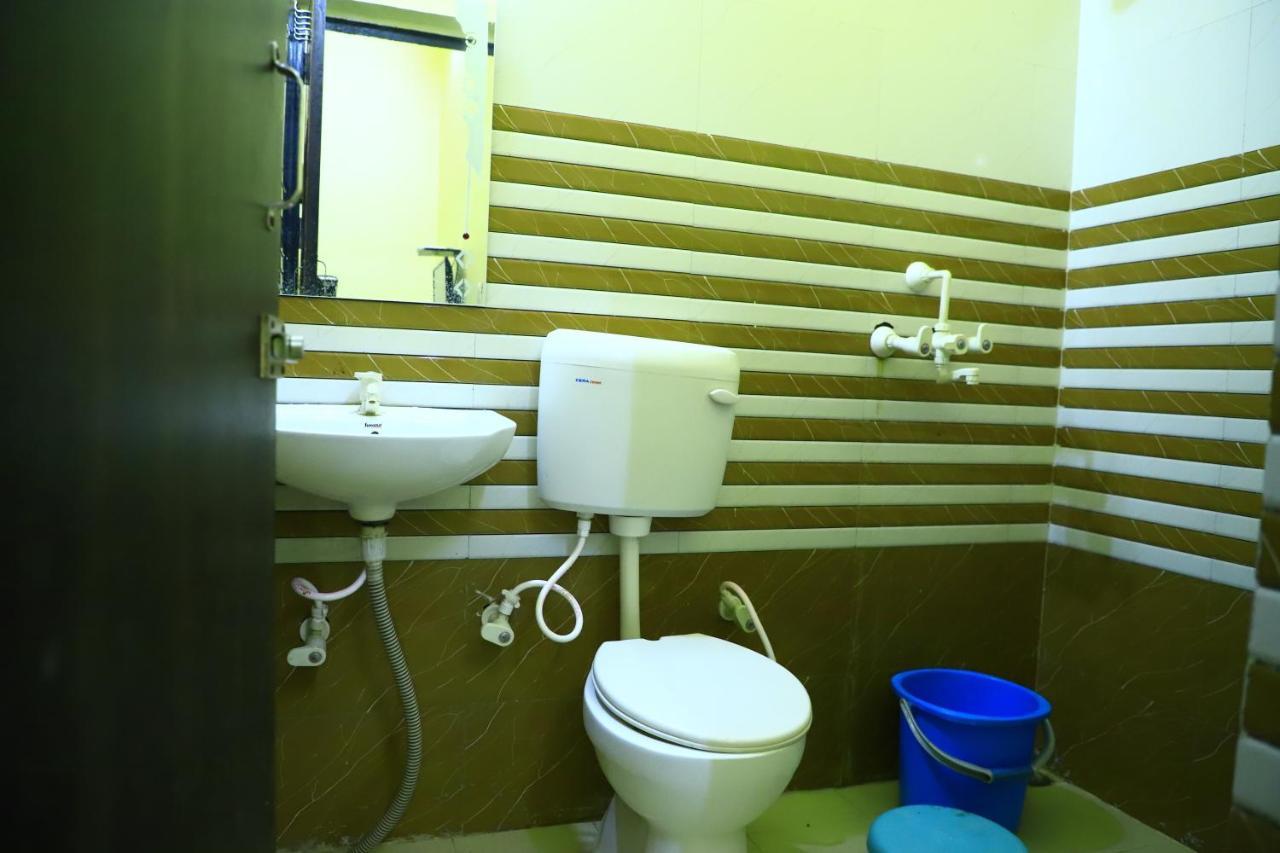 Shivraj Homestay Mathura Bagian luar foto
