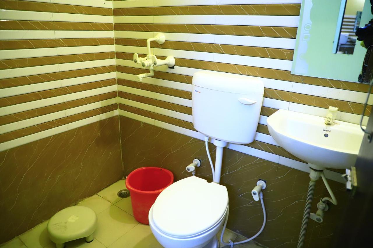 Shivraj Homestay Mathura Bagian luar foto